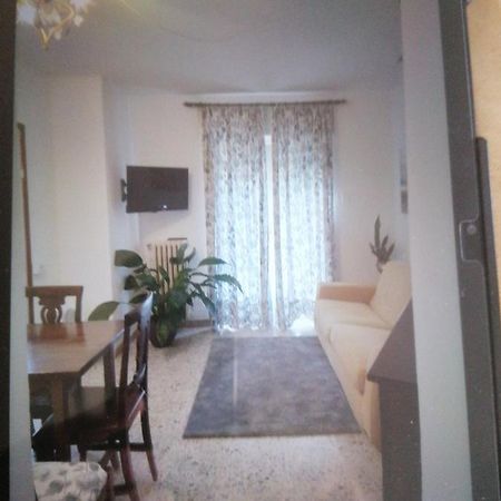 Casa Silvio Apartment Тори дел Бенако Екстериор снимка