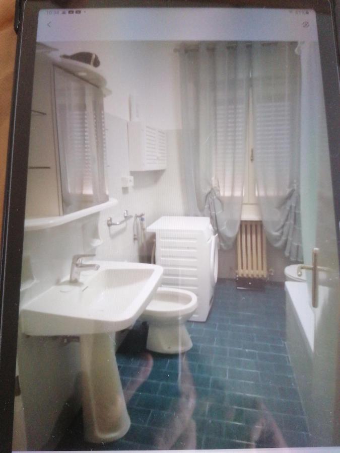 Casa Silvio Apartment Тори дел Бенако Екстериор снимка
